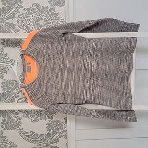 EUC Athleta Snowscape Quilted Sweatshirt Women's Small Gray Orange Long Sleeve